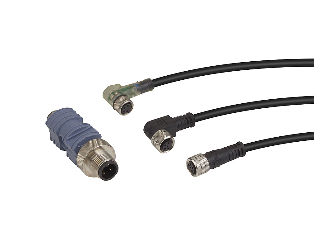 Connections and adapters in different sizes